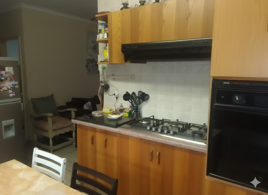 4 Bedroom Property for Sale in Geelhoutpark North West